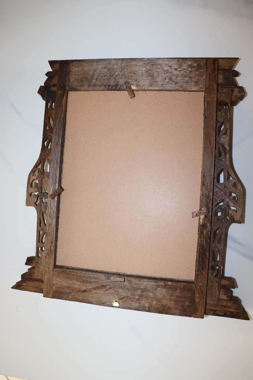 White wood frame(Sahur Kath)
